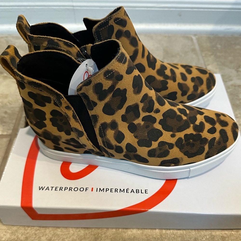 Blondo Georgette Waterproof Wedge Sneakers